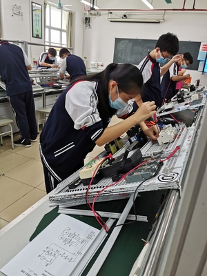 “技能,讓生活更美好” ---珠海理工電氣部職教周系列活動(dòng)
