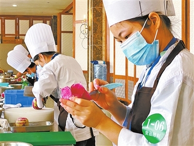 珠海市各大職業院校、技工院校積極貫徹“產業第一”決策部署 職業教育與產業需求實現“同頻共振”
